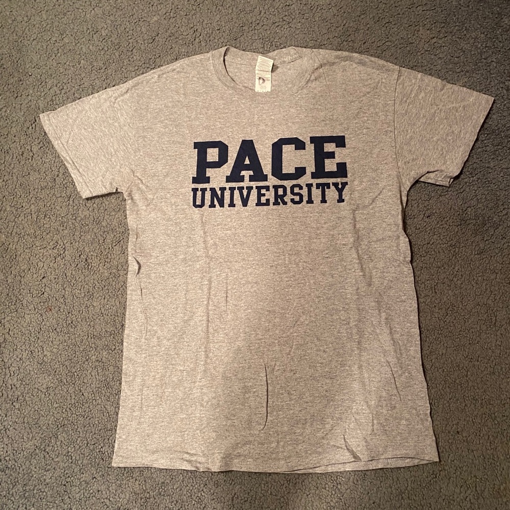 Gildan Pace University Medium Gray T - Shirt